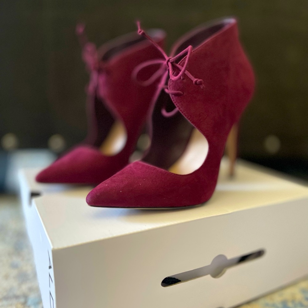 Maroon Aldo Eliania Bootie/heel size 8.5